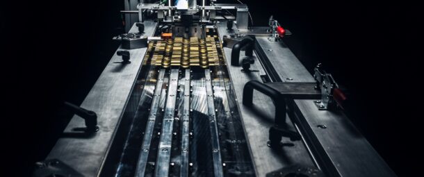 Automated Sorting and Separation for Busbars - electronics industry